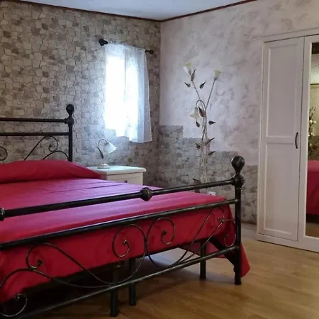Apartment Trinacria *